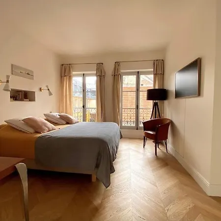 Grande Maison Hyper Centre Versailles Βίλα *