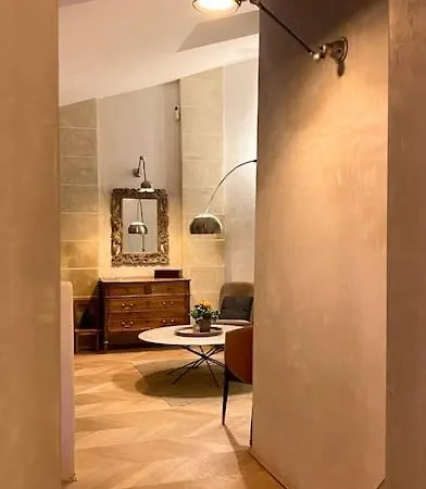 Grande Maison Hyper Centre Versailles וילה