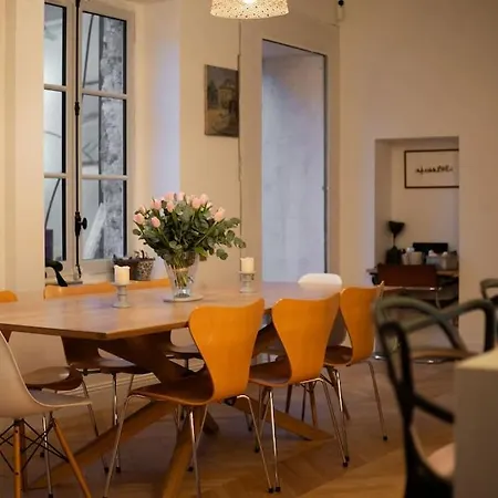 Grande Maison Hyper Centre Versailles וילה